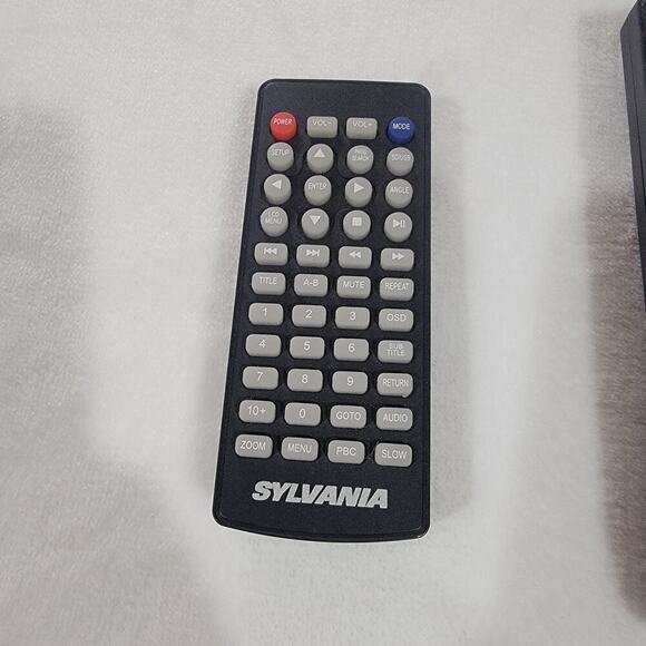 Sylvania Original OEM· QD-388-1 Remote Control - Picture 5 of 6